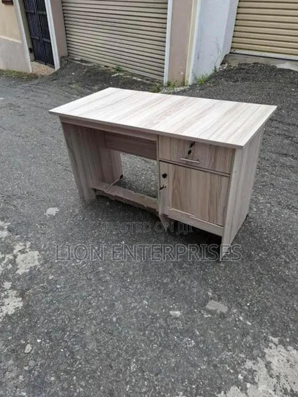 4×2 Melamine office tables
