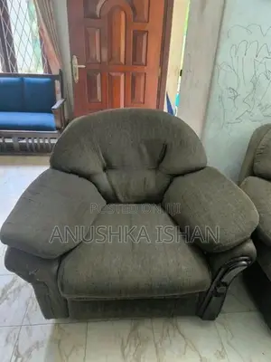 Damro Used Sofa 3 + 1+ 1
