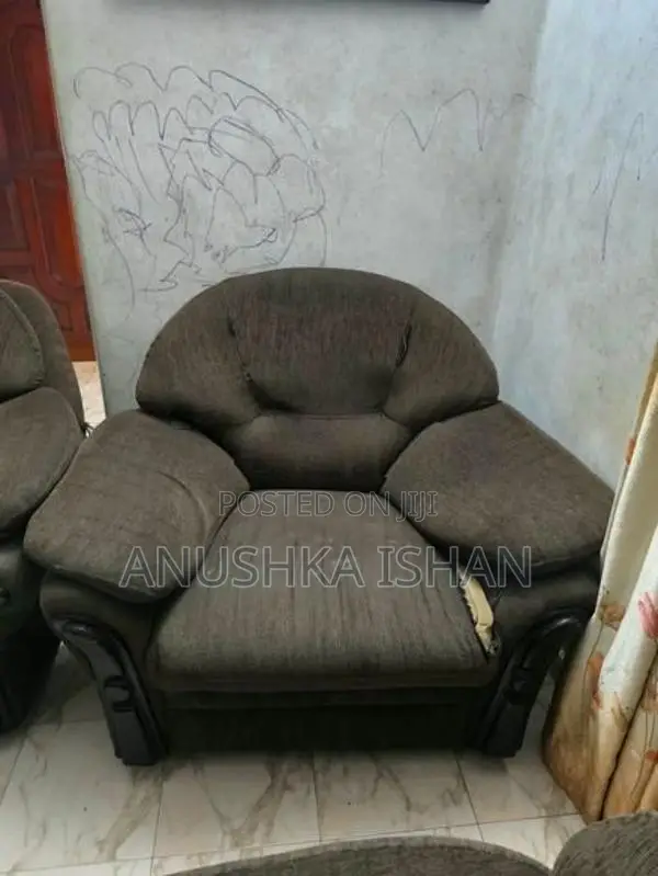 Damro Used Sofa 3 + 1+ 1