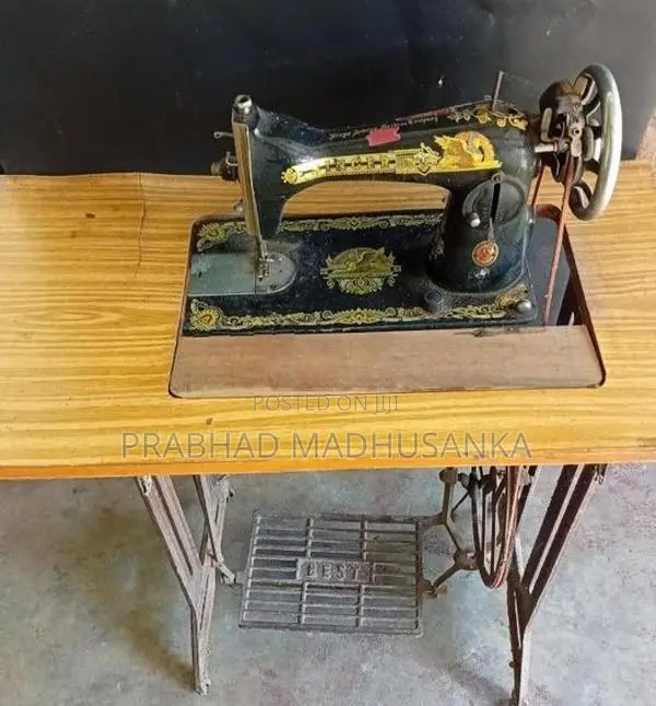 Vintage Old Black With Gold Singer Treadle Hand-Crank Sewing Machine