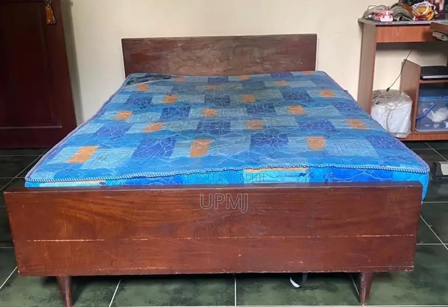 Koss Bed with Mattress