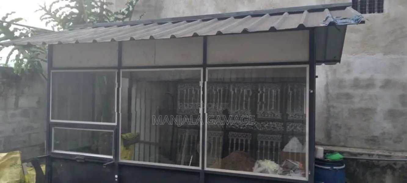 ජංගම තේ කඩයක් ආප්ප දැමීම සඳහා සුදුසු කොත්තු කඩේකට කඩය