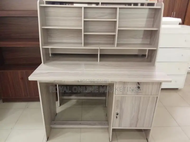 Study Table with Rack (Q-16)