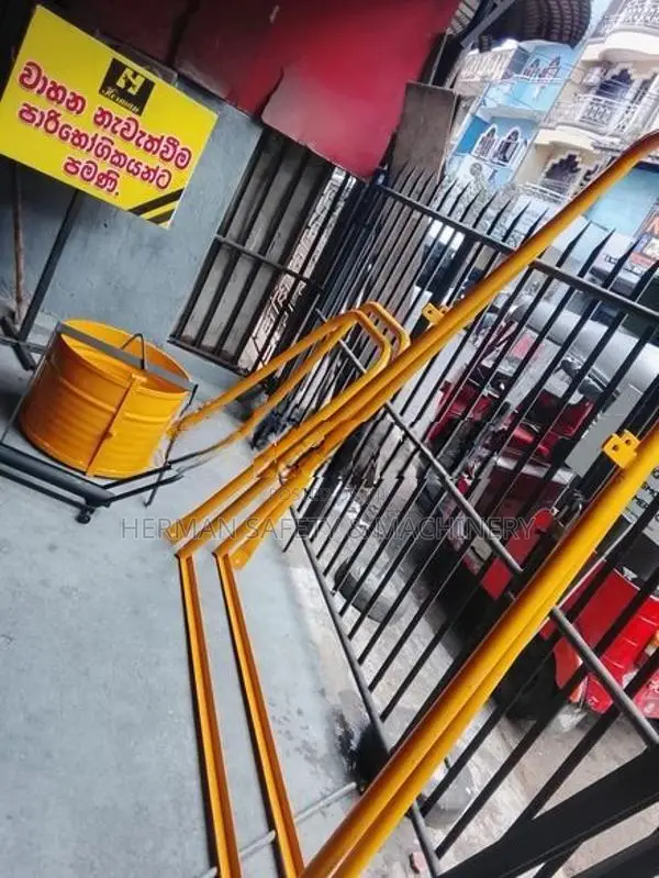 Yellow Hoist Frame + Global PA1200 Herman PT 0979