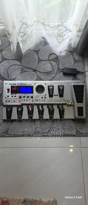 Boss GT 10 Guitar Processor