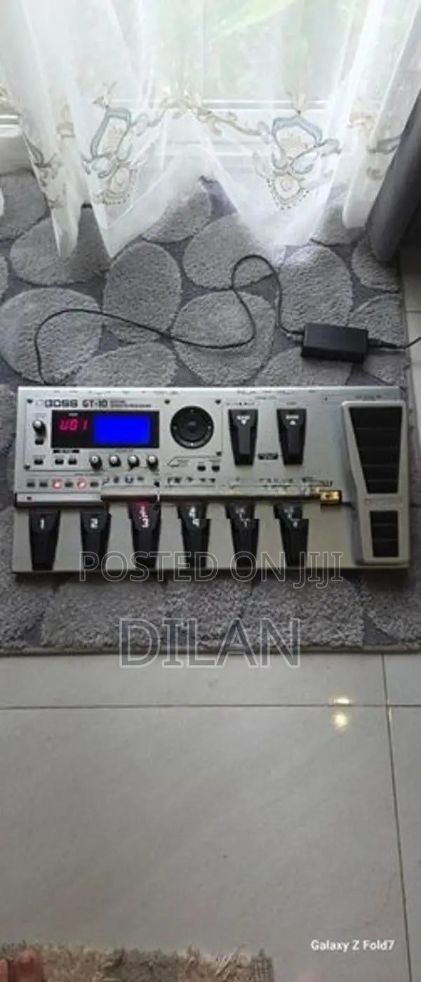 Boss GT 10 Guitar Processor