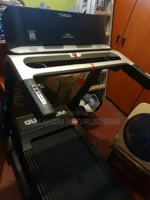 Quantum Power Track T220 Treadmill