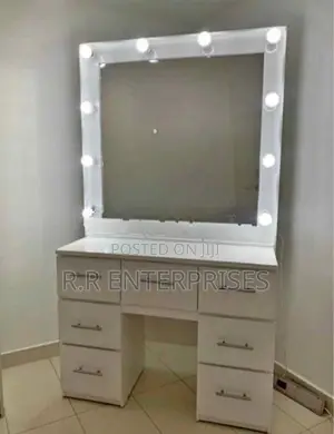 Luxury Hollywood Dressing Table with Light