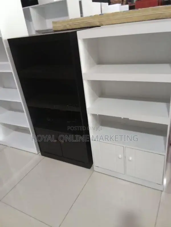 White Book Rack (C-18)