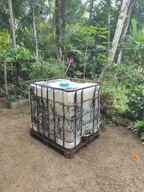 Used 1000L IBC Water Tank With Metal Cage