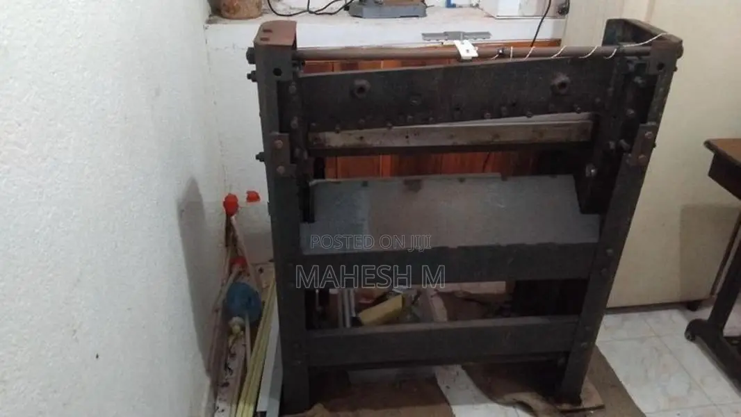 Paper Cutter Press