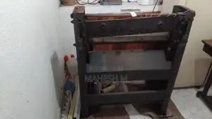 Paper Cutter Press