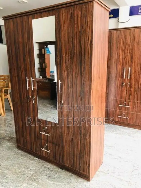 6*4 Ft 3 Door Melamine Wardrobes with Mirror