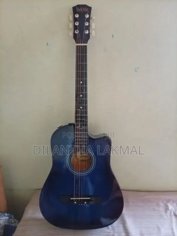 Box Guitar