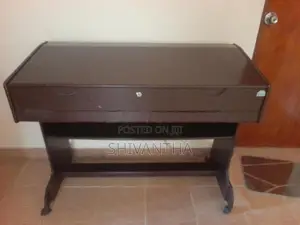 Piano with Table