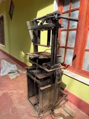 Block Gal Machine