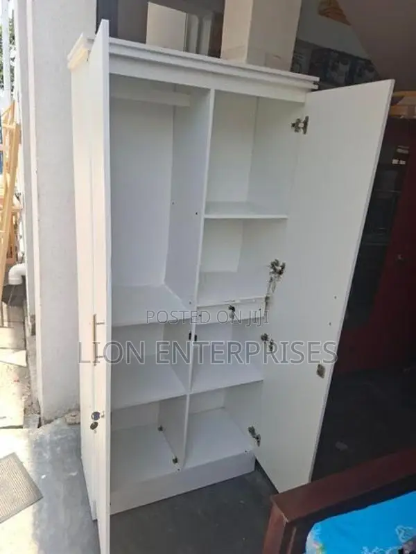 6×2.5 ft Melamine cupboards