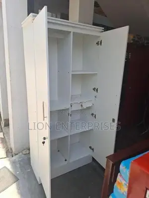 6×2.5 ft Melamine cupboards
