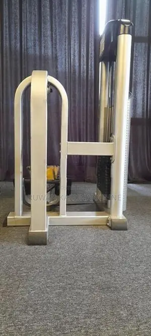 Cable Low Row Machine