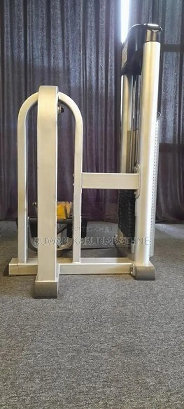 Cable Low Row Machine