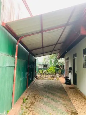 Amano Steel Hut
