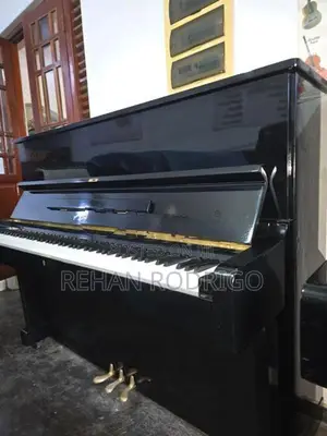 Yamaha U1 Piano