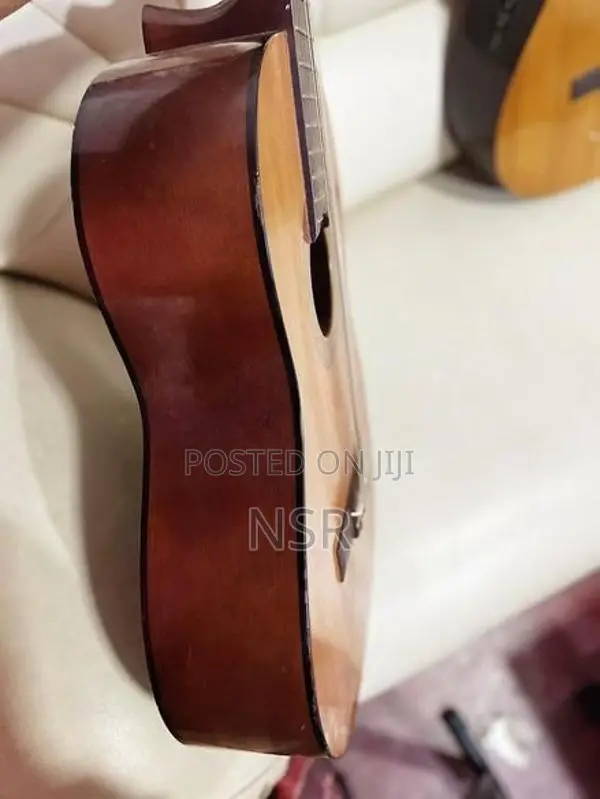Yamaha C40 Classical Box Guitar