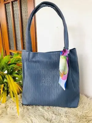 Ladies Side / Hand Bag