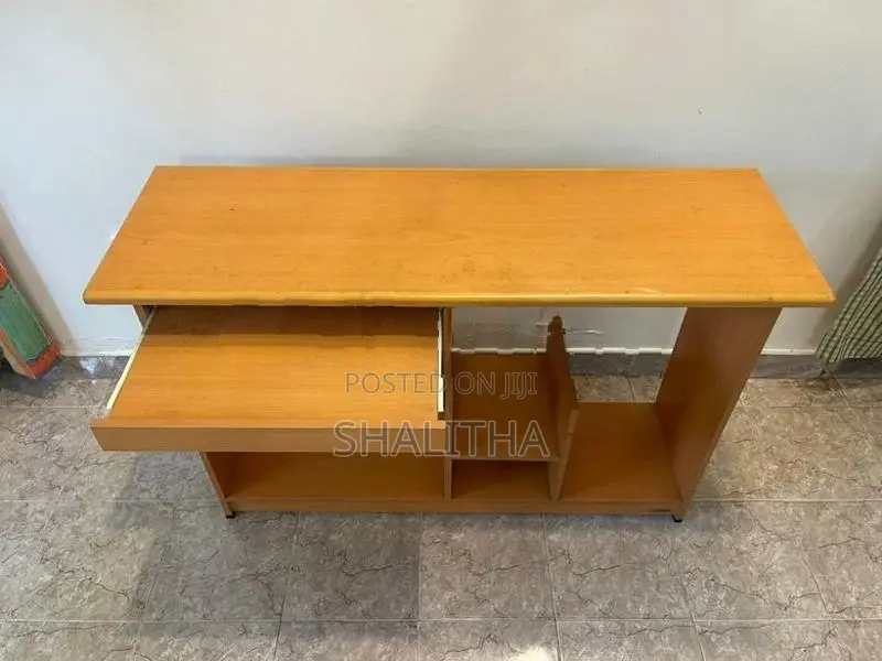 Computer Table