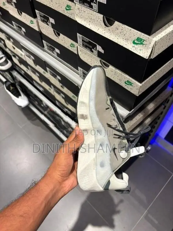 Nike Air Max 95 Drift Sneakers – Brand New