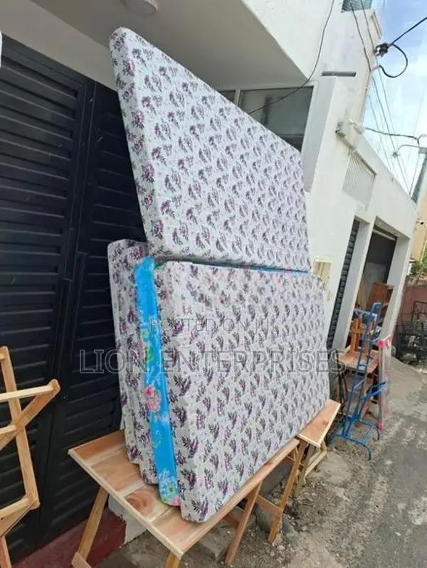 Single mattress