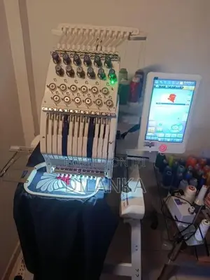 12 Needle Embroidery Machine With Software