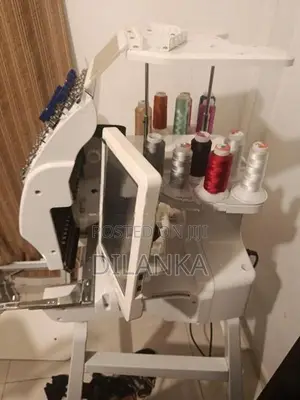 12 Needle Embroidery Machine With Software