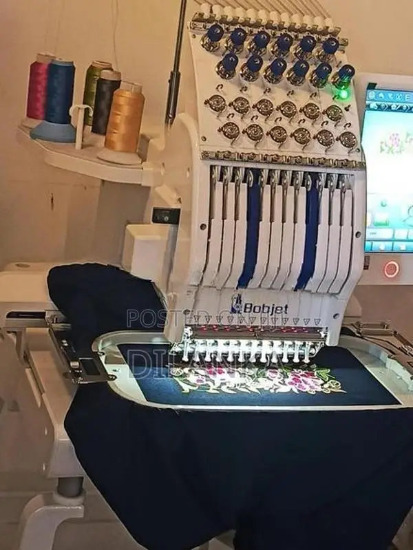 12 Needle Embroidery Machine With Software