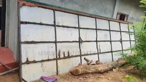 Used Iron Sheet (Tin) Structure With Box-Bar Frame