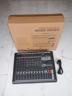 Yamaha 10 Channel Audio Mixer