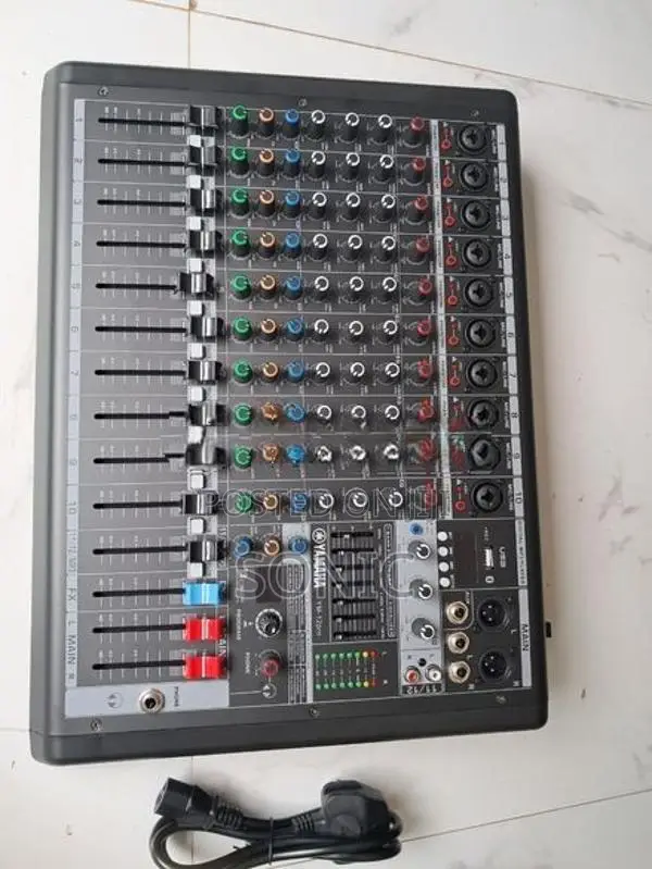 Yamaha 10 Channel Audio Mixer
