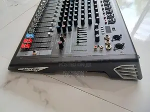 Yamaha 10 Channel Audio Mixer