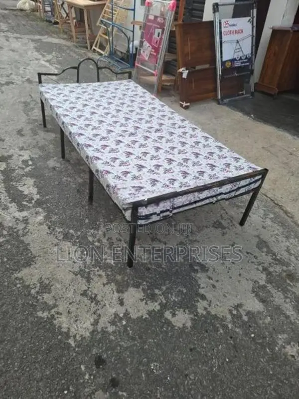 Bed with mattress 6×3