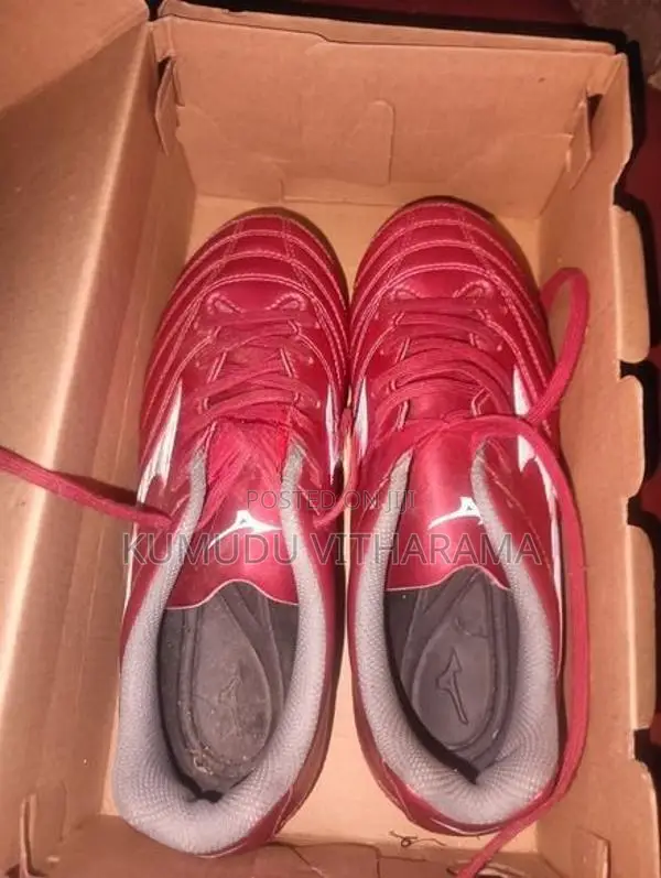 Mizuno Football Boots
