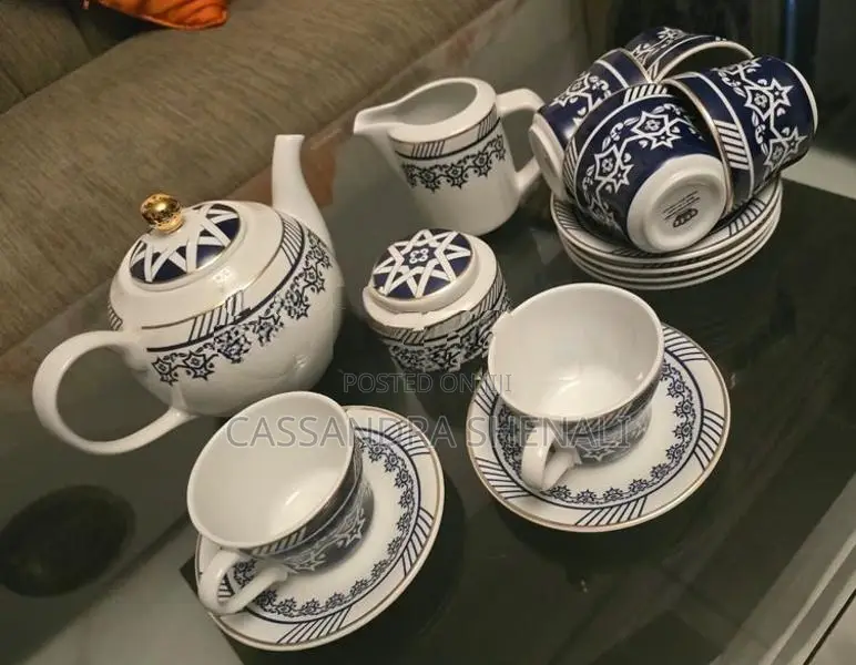 Vintage Collection 17Pcs Tea Set