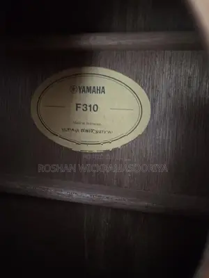 Yamaha F310 Acoustic Guitar