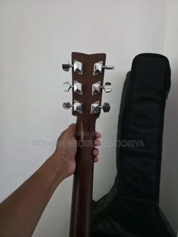 Yamaha F310 Acoustic Guitar