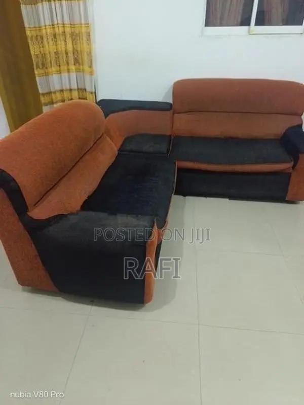 Damro Sofa Set