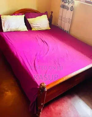 6*5 Wooden Bed