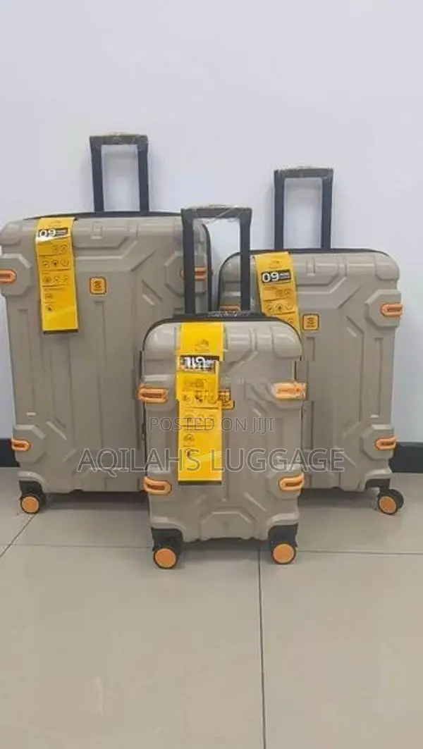 PP Unbreakable luggage bags sets