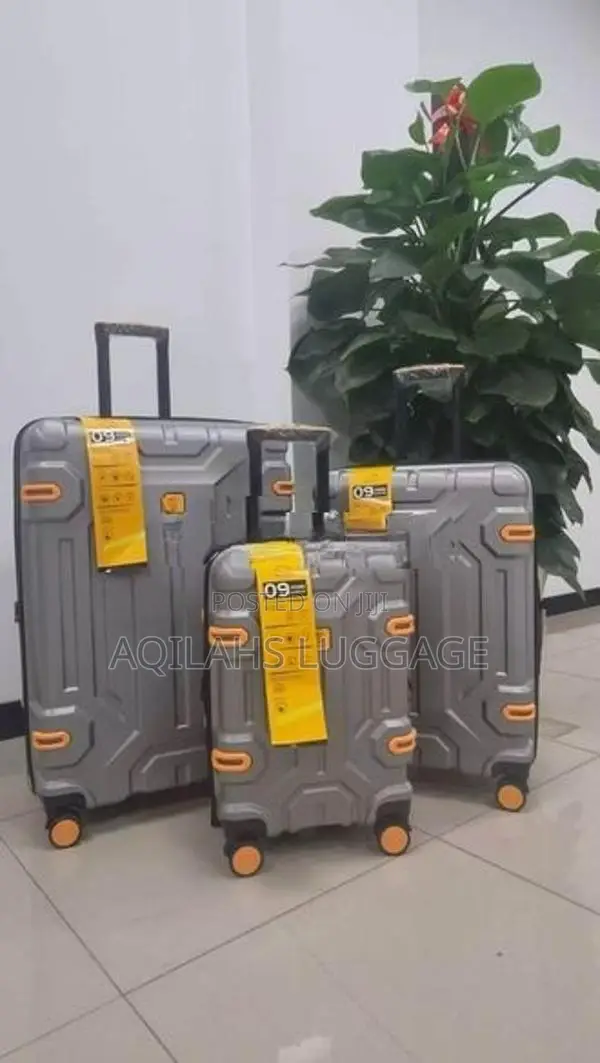 PP Unbreakable luggage bags sets
