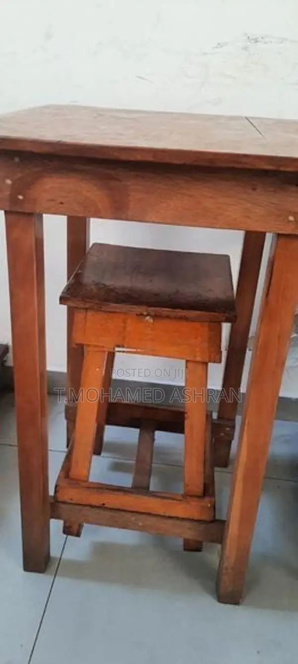 Restaurant Table With Chairs