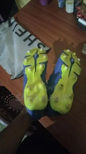 Kipsta Agility 100 FG Football Boots