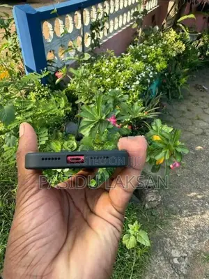 Apple iPhone 11 (Used)